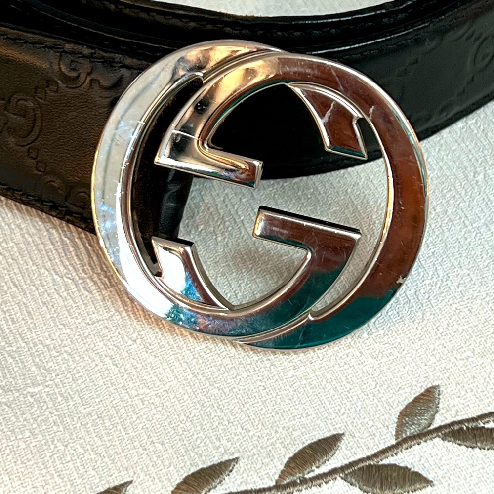 Authenticated Gucci Leather Belt